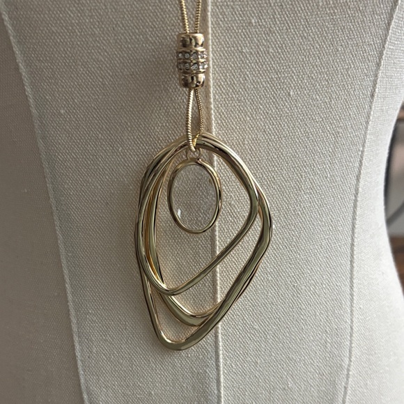 Gold Pendant Necklace - Picture 2 of 2